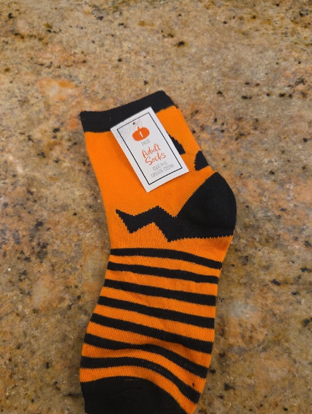 Adult Halloween Stripe Ankle Socks - Orange & Black